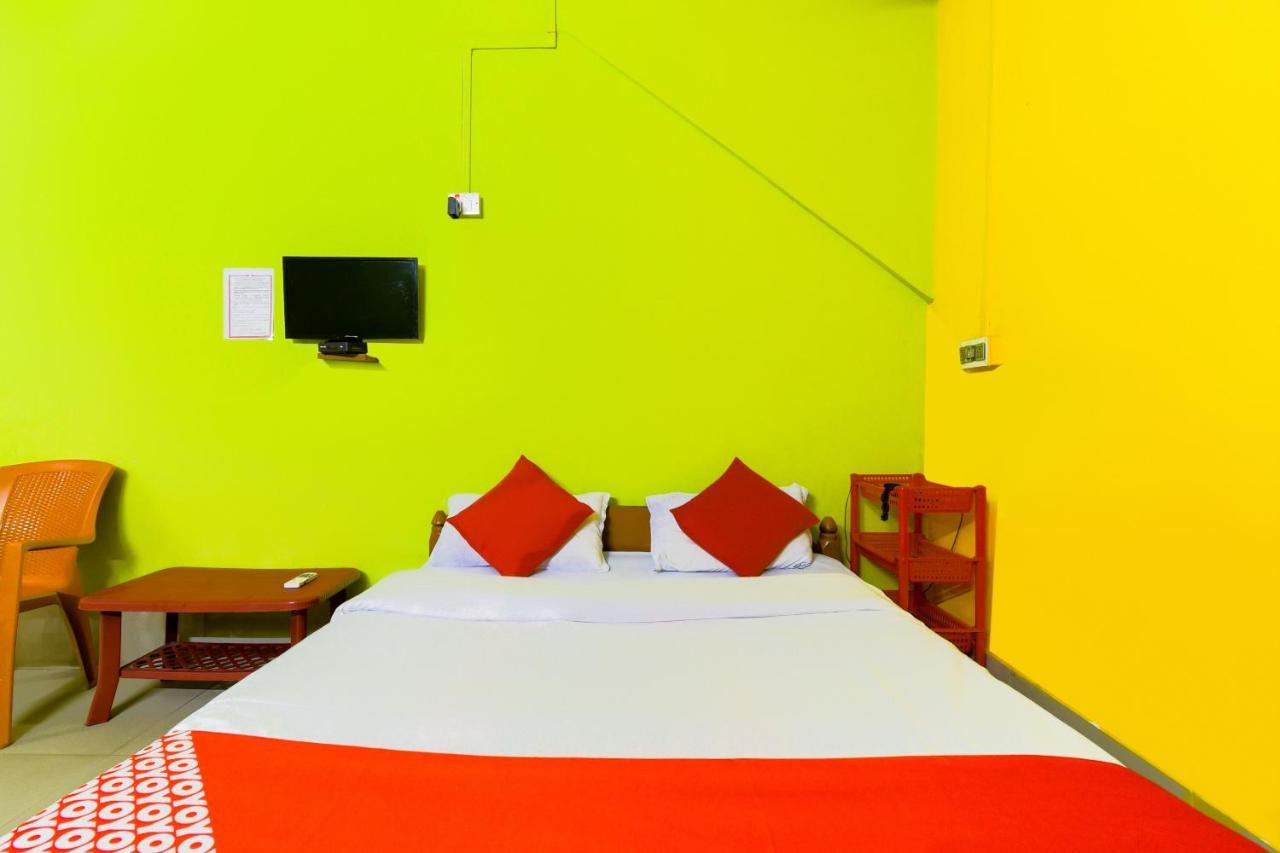 Along Oyo 70566 Hotel Aalo מראה חיצוני תמונה